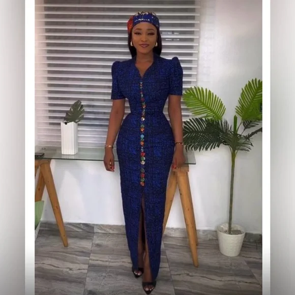 Elegant Blue Button-Down Dress - Picture 1 of 3